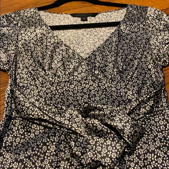 Express Wrap Top - Picture 3 of 5